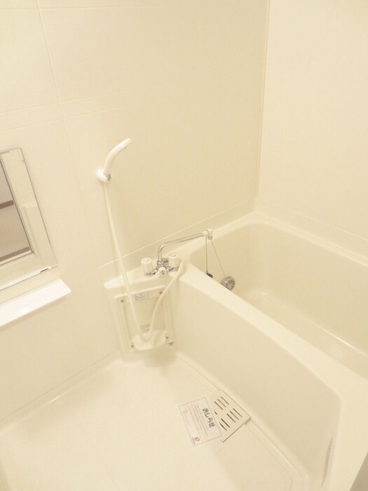 ＣＯＵＲＴ－ＹＡＲＤ三橋公園Ｄの物件内観写真