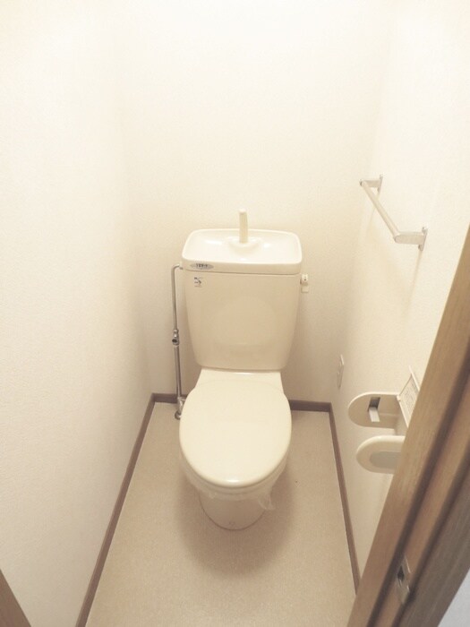 ＣＯＵＲＴ－ＹＡＲＤ三橋公園Ｄの物件内観写真