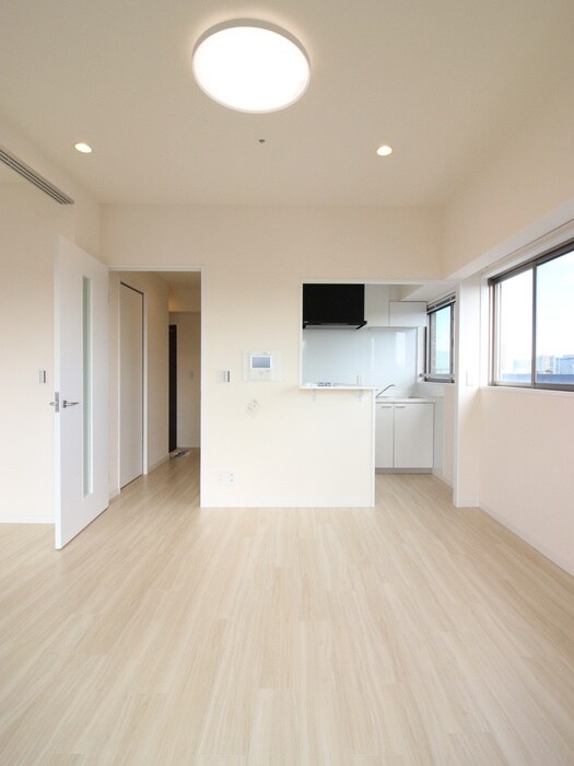 ONE ROOF FLAT TOGOSHIの物件内観写真