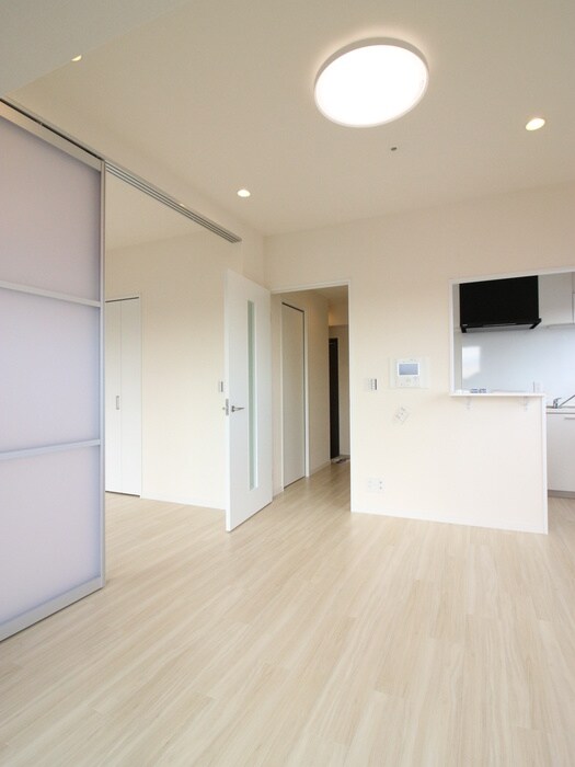 ONE ROOF FLAT TOGOSHIの物件内観写真