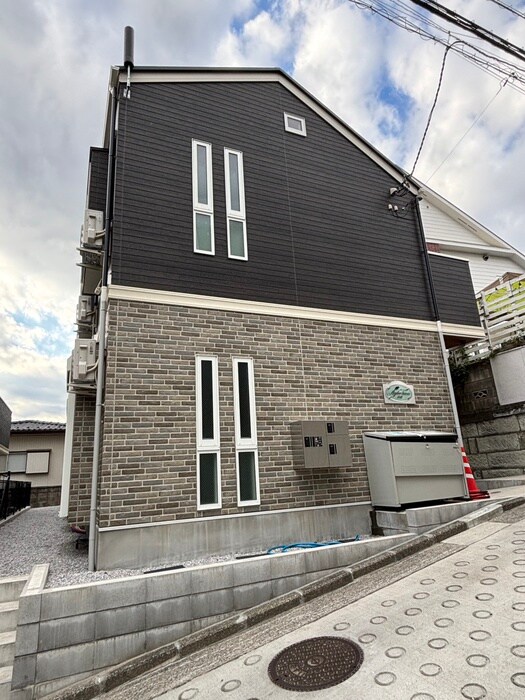 アザーレ・クオン日吉の物件外観写真