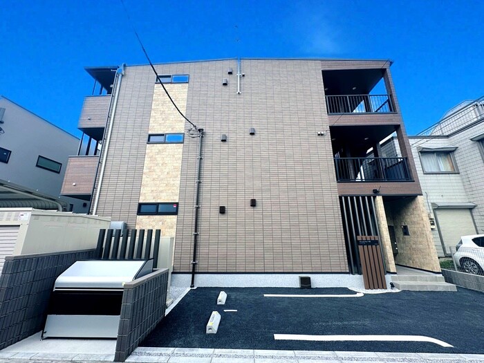 ヒカルサ川越の物件外観写真