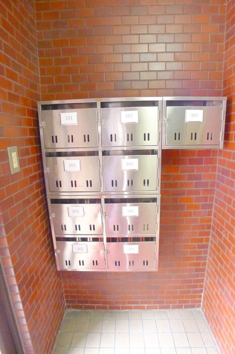 すみれビルの物件外観写真