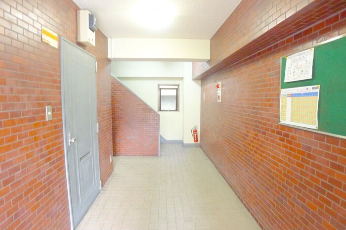 すみれビルの物件外観写真