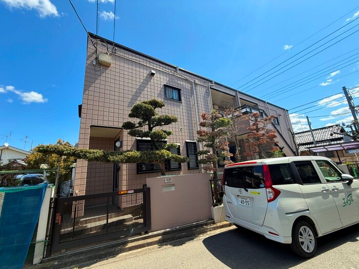 カ－サ  シャルマンの物件外観写真