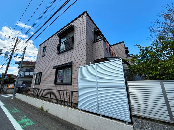 カ－サ  シャルマンの物件外観写真