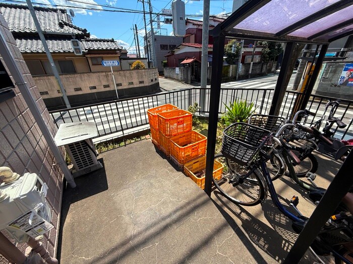 カ－サ  シャルマンの物件外観写真