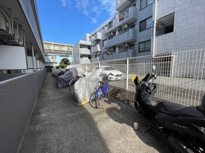 アパ－トメント　カヤの物件外観写真