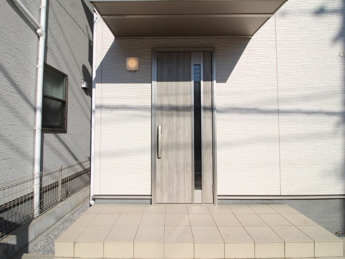 マイホームネクスト鷹野2号棟の物件外観写真