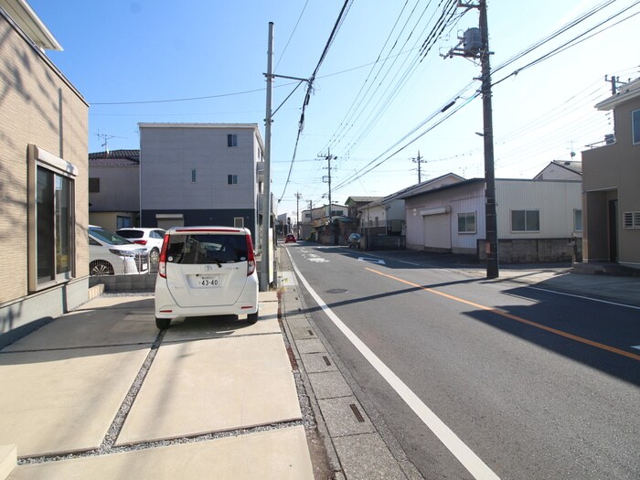 マイホームネクスト鷹野2号棟の物件外観写真