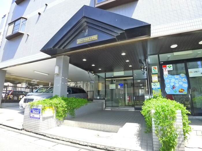 ラフィーヌ池田五番館の物件外観写真