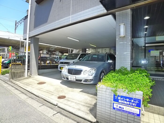 ラフィーヌ池田五番館の物件外観写真