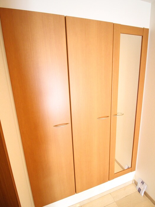 ロイヤルパークス新田の物件内観写真