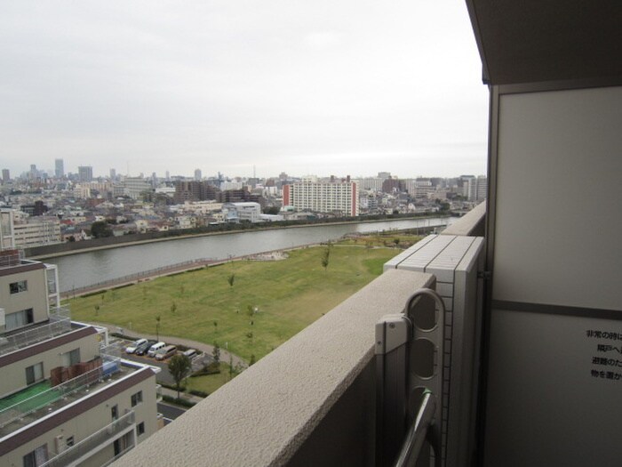 ロイヤルパークス新田の物件内観写真