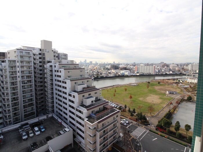 ロイヤルパークス新田の物件内観写真