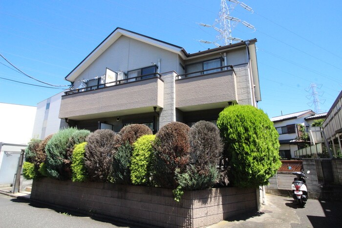 コニファーガーデン北烏山の物件外観写真