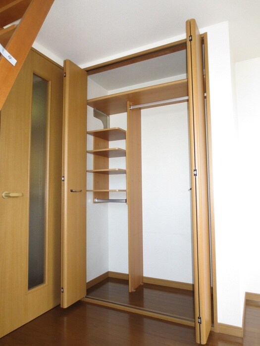 コニファーガーデン北烏山の物件内観写真