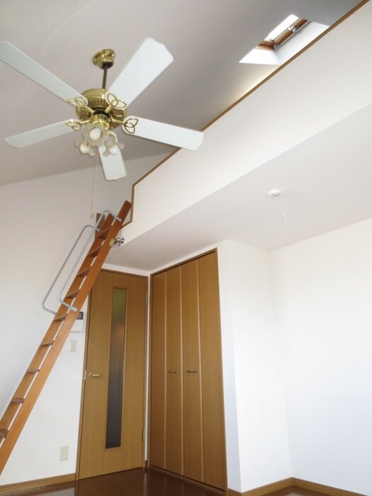 コニファーガーデン北烏山の物件内観写真