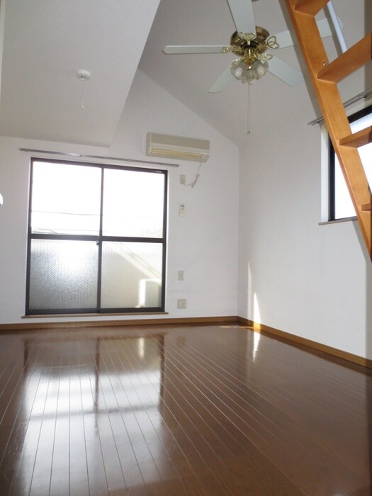 コニファーガーデン北烏山の物件内観写真