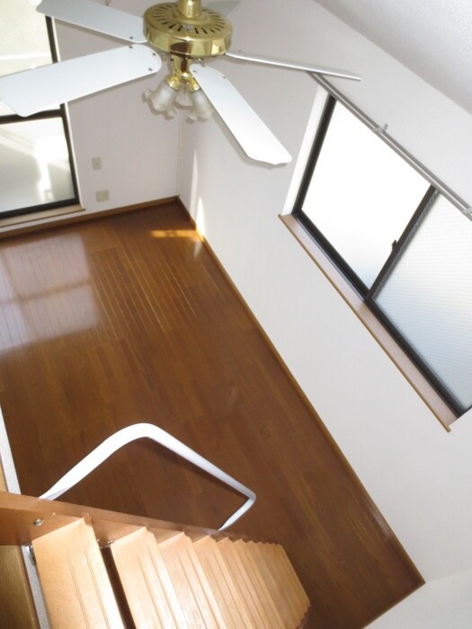 コニファーガーデン北烏山の物件内観写真