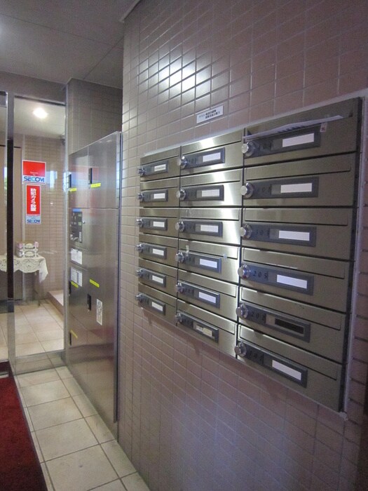 アマ－ビレ国立の物件外観写真