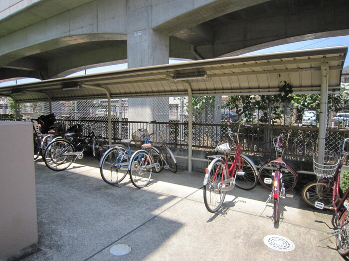 アマ－ビレ国立の物件外観写真