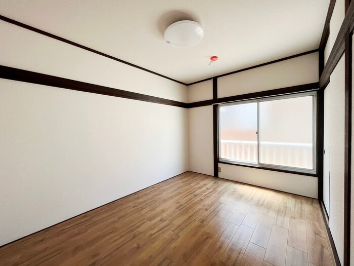 フォレスト牛浜の物件内観写真