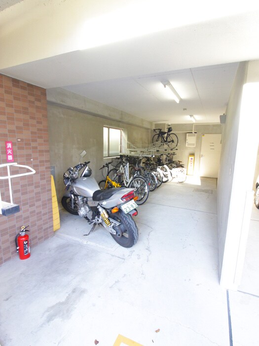 Bris登戸の物件外観写真