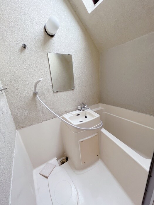 ｾﾌｨｰﾙ山代の物件内観写真