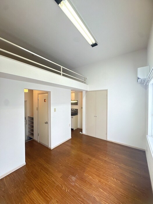 ｾﾌｨｰﾙ山代の物件内観写真