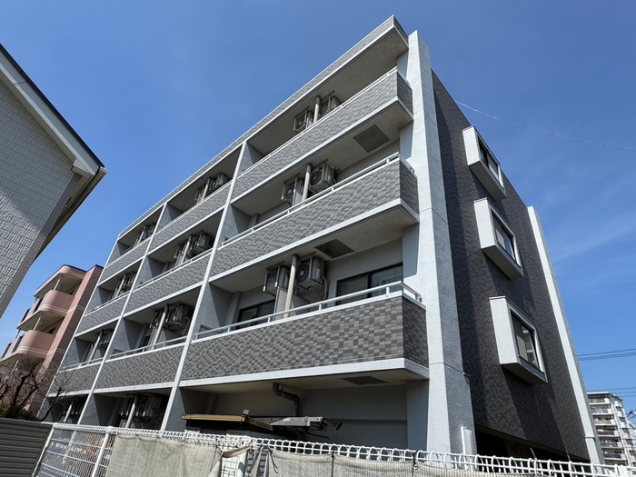 パルクサイドの物件外観写真