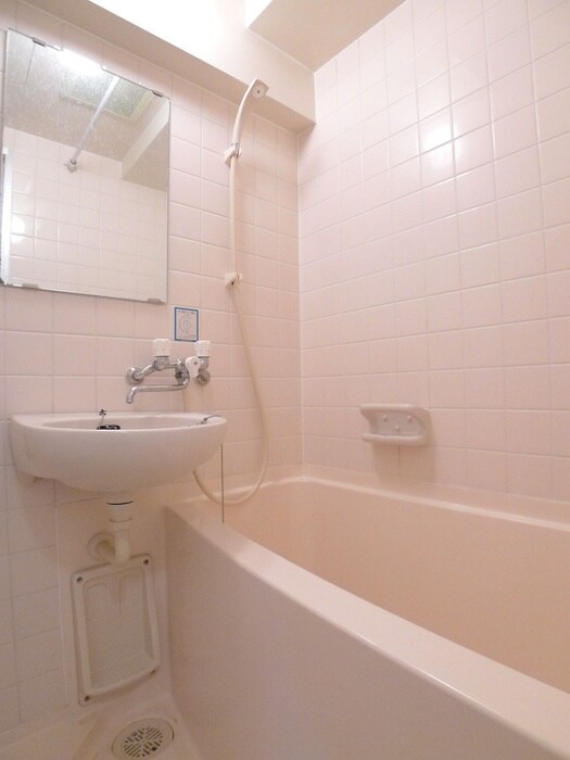 ベルメゾン三郷の物件内観写真