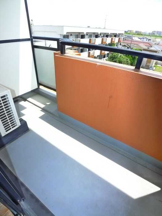 ベルメゾン三郷の物件内観写真