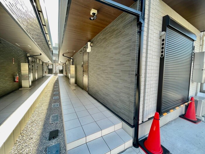 アザーレ・バモス百合ヶ丘の物件外観写真