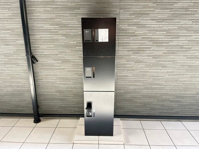 アザーレ・バモス百合ヶ丘の物件外観写真