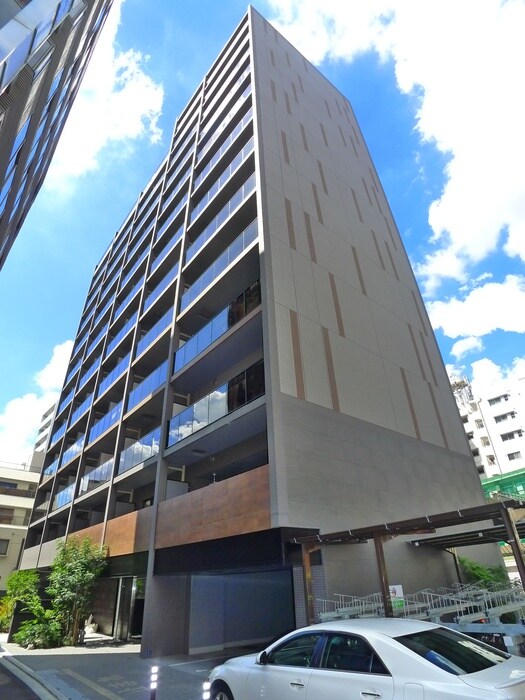 コンフォリア・リヴ根岸２丁目の物件外観写真