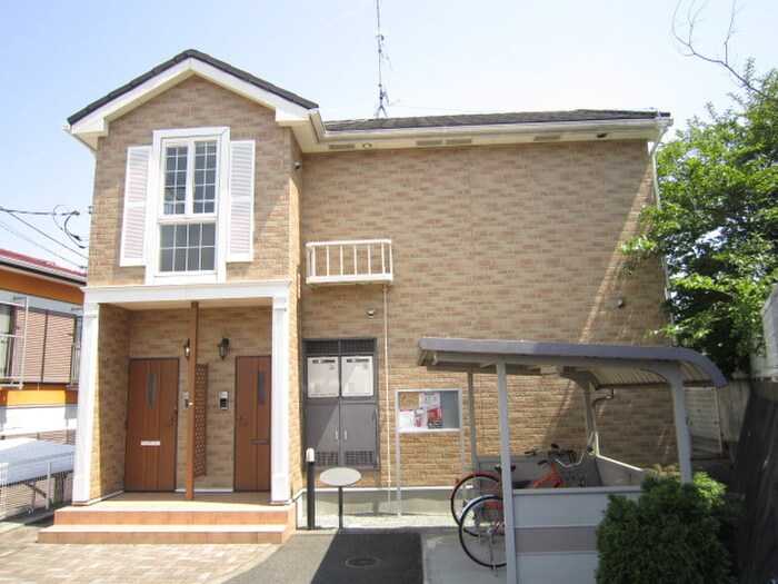 メイプルハウスの物件外観写真