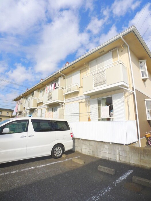 グランハイム新井Ｂの物件外観写真