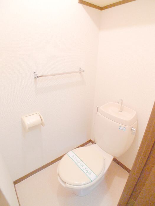 グランハイム新井Ｂの物件内観写真