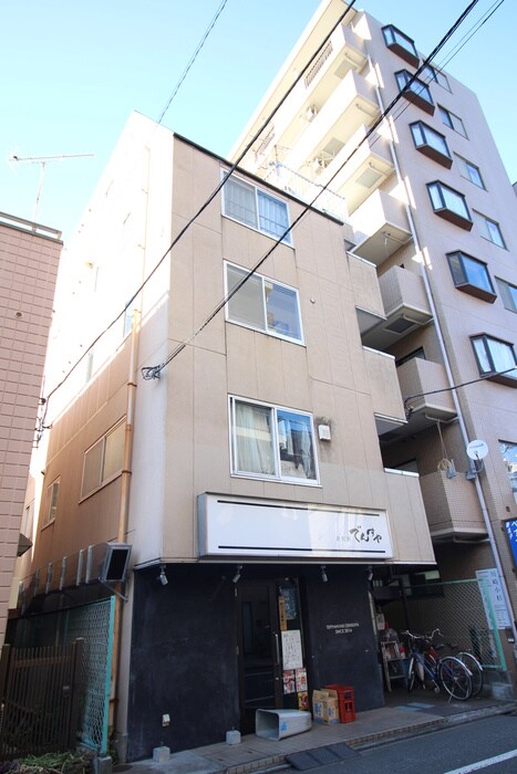 角田ビルの物件外観写真