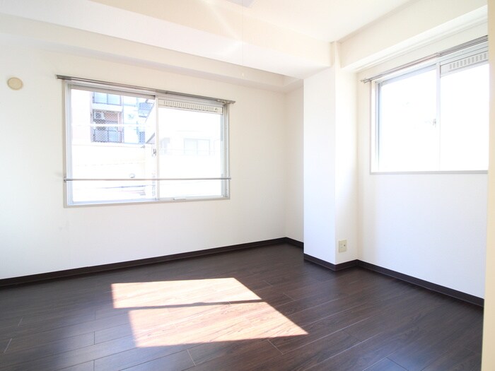 角田ビルの物件内観写真