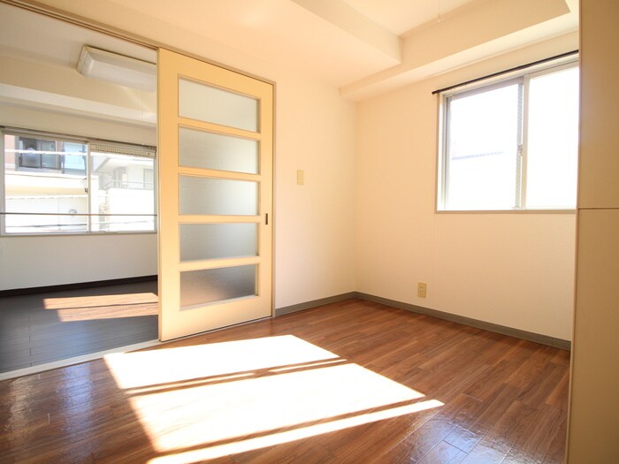 角田ビルの物件内観写真