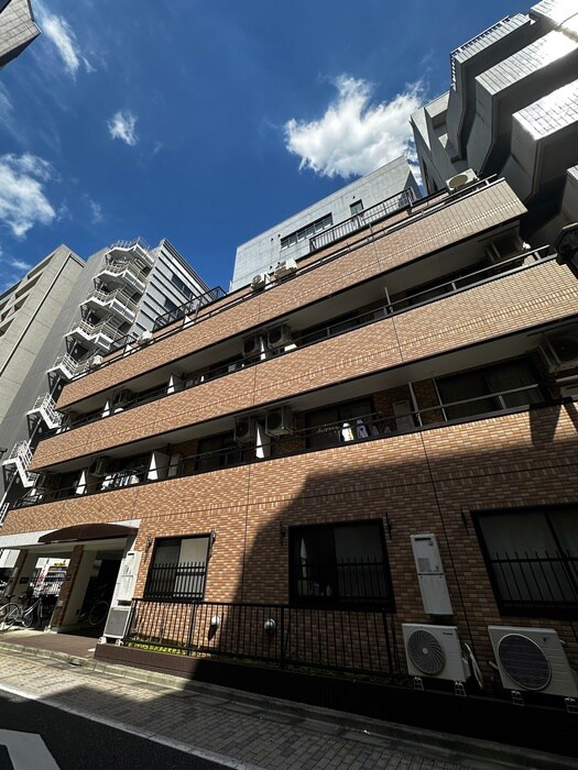 クリーンガーデン御茶ノ水の物件外観写真