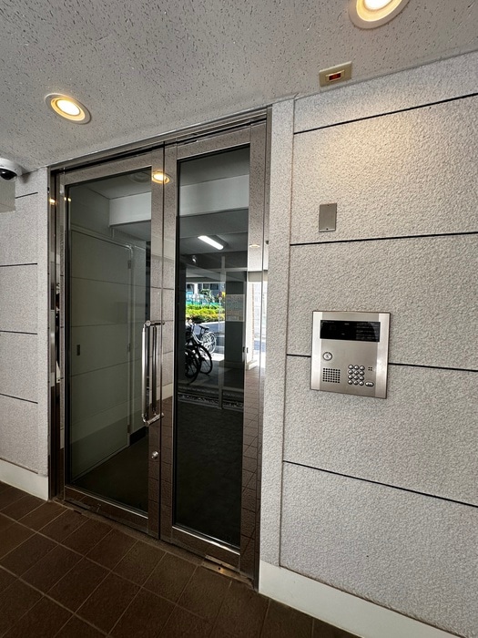 クリーンガーデン御茶ノ水の物件外観写真