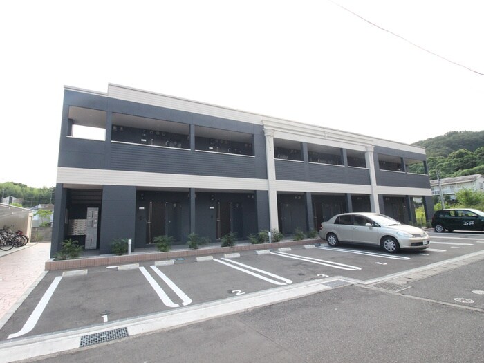 グランテゾーロの物件外観写真