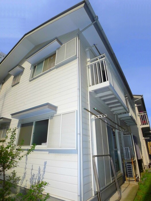 ロイヤルハイツ金子の物件外観写真