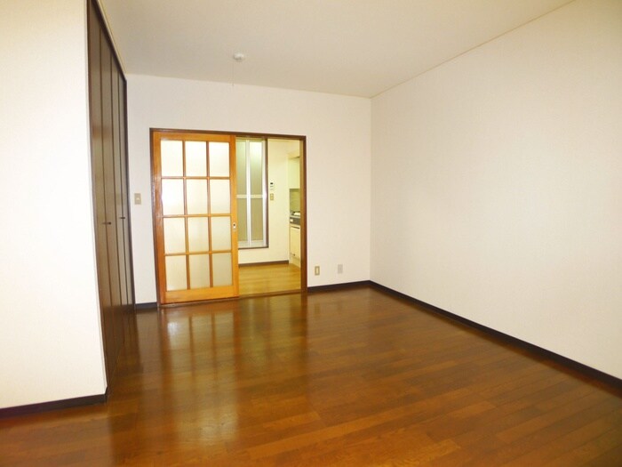 ロイヤルハイツ金子の物件内観写真