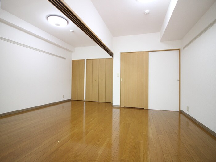 ザ　イースト　スクエアの物件内観写真