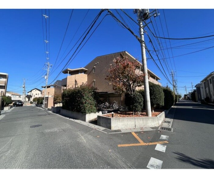 キングホームズ1番館A号棟の物件外観写真