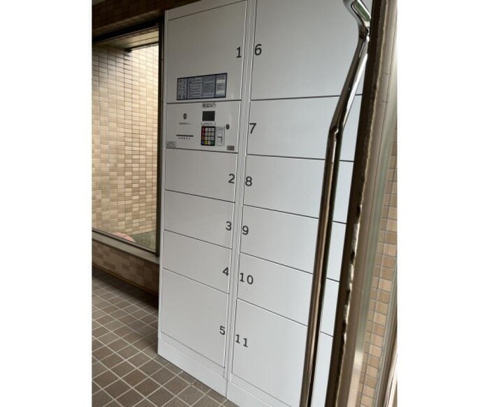 キングホームズ1番館A号棟の物件外観写真